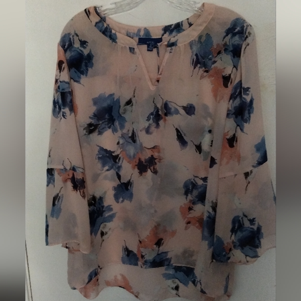 Apt 9 women's pink floral blouse